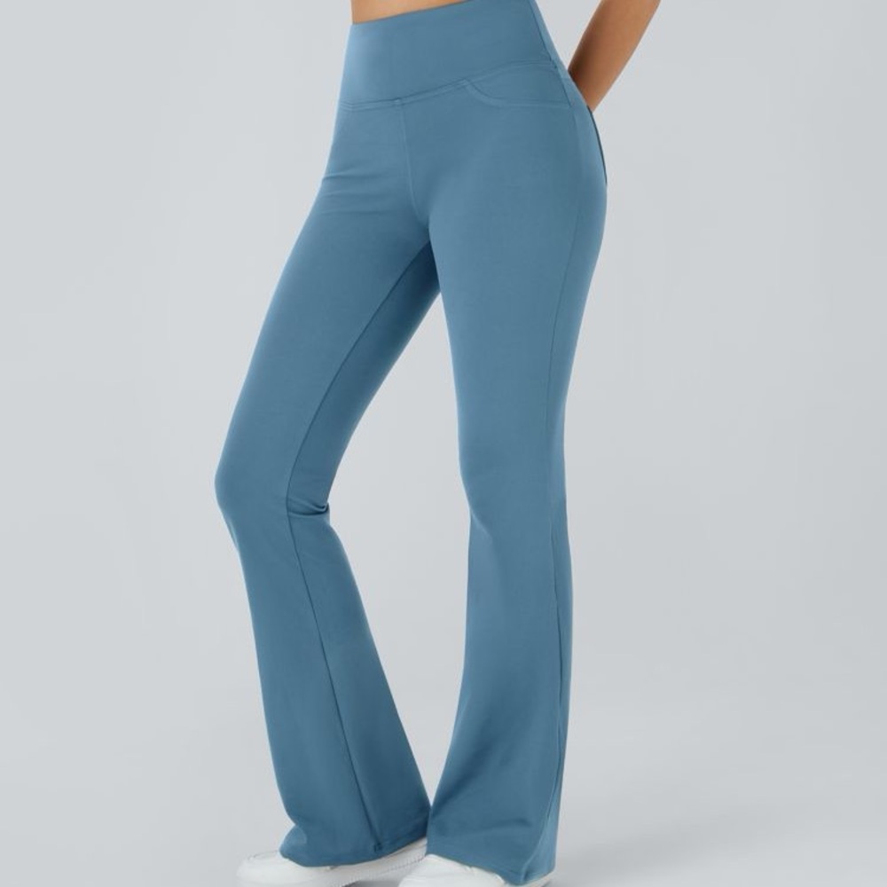 NWT HALARA DayStretch High Waist Light Blue Flare Leg Pants XL Women’s Pockets